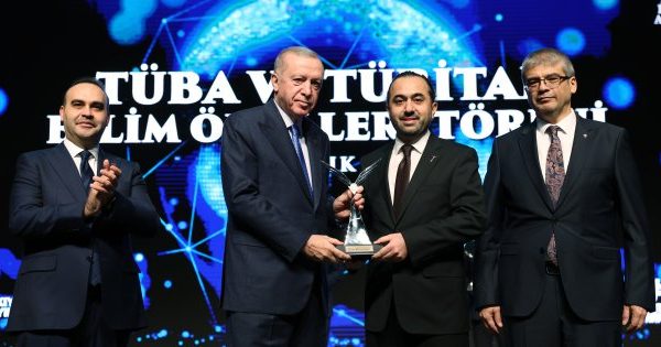 Cumhurbaşkanından Akademisyenlerimize Ödül