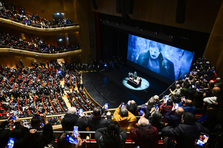 Ferdi Tayfur Son Yolculuğuna Uğurlanıyor