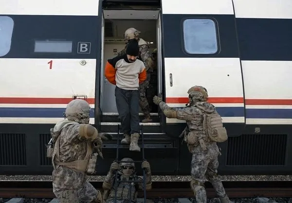 Keskin Nişancılıktan Rehine Kurtarmaya, PÖH Timleri Görevde