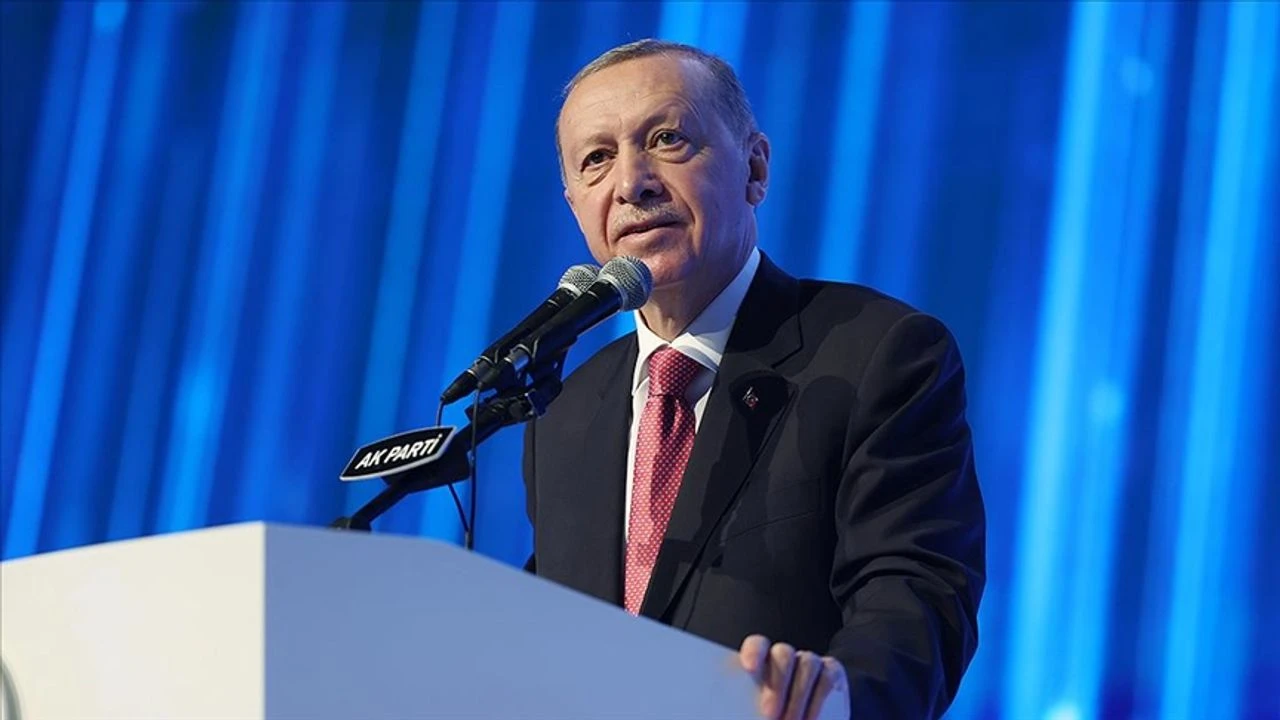 Erdoğan: Bu vatan ve bu topraklar bize aziz şehitlerimizin emanetidir