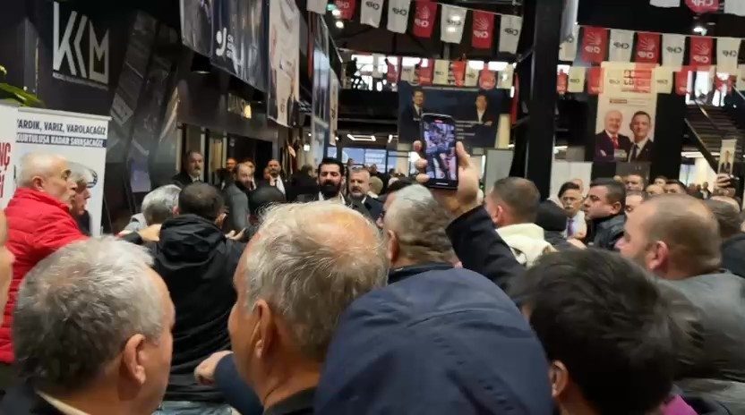 CHP Kocaeli Kongresi’nde basına saldırı gerginliği