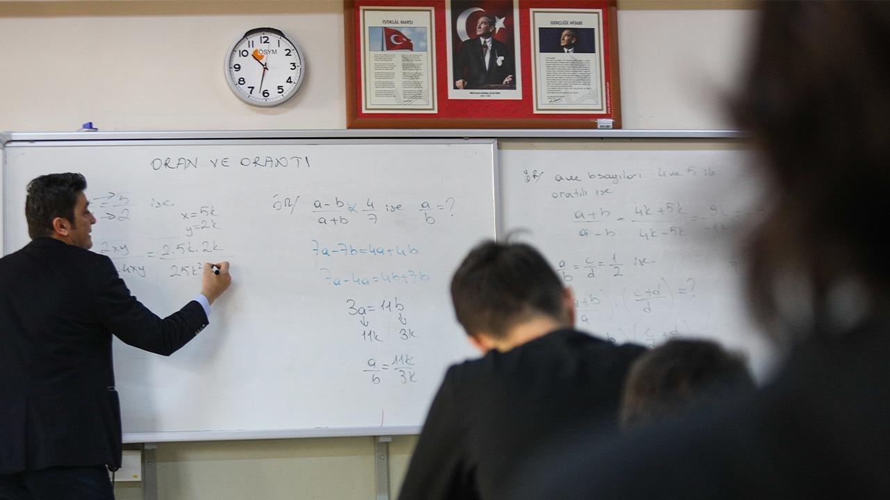 15 bin yeni öğretmen yarın göreve başlıyor