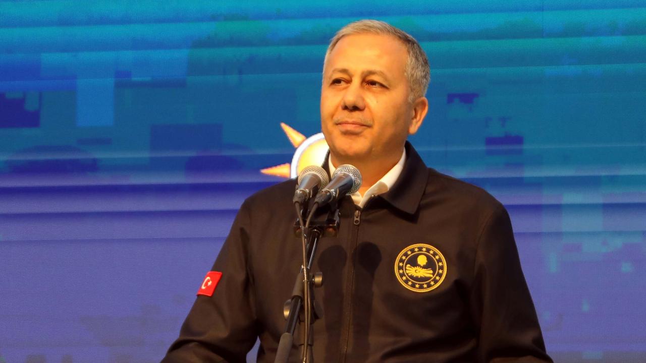 Bakan Yerlikaya: 550 bin Suriyeli kardeşimiz ülkelerine döndü