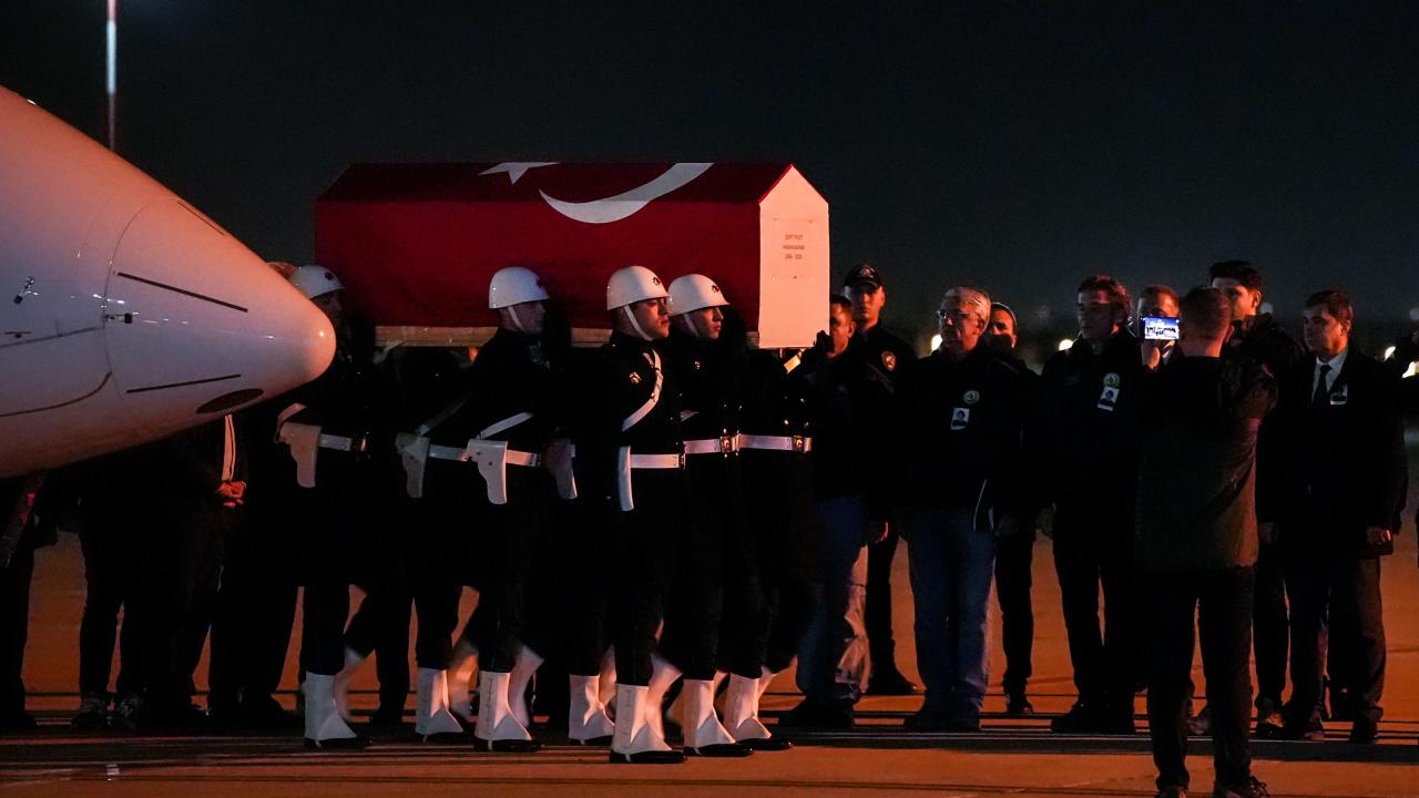 Şehit pilot Hasan Bahar’ın naaşı İstanbul’a getirildi