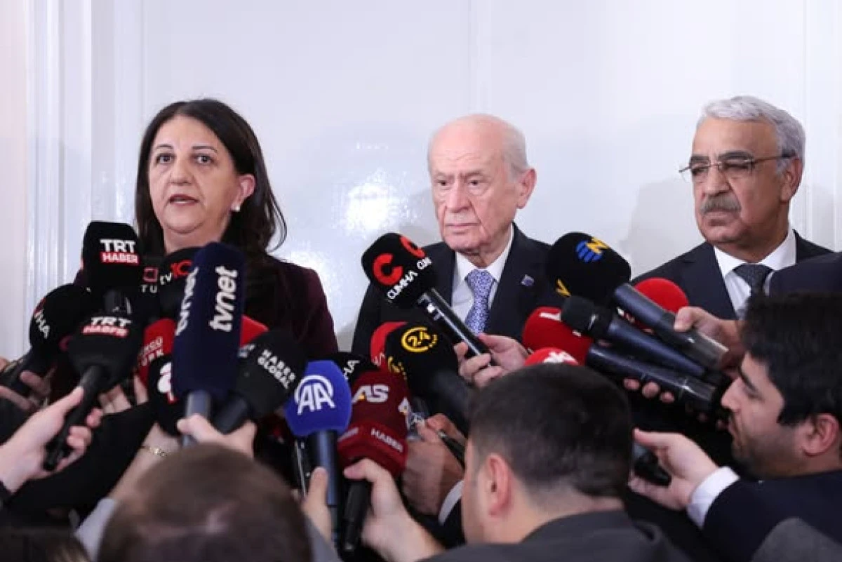 DEM Parti Heyeti, Bahçeli ile TBMM’de görüştü