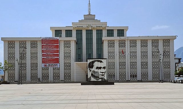 Döşemealtı Belediyesine yönelik yolsuzluk soruşturmasında 10 gözaltı