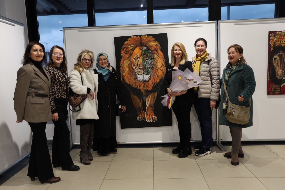 Kartepe’de elektronik atıklardan oluşan sergi açıldı