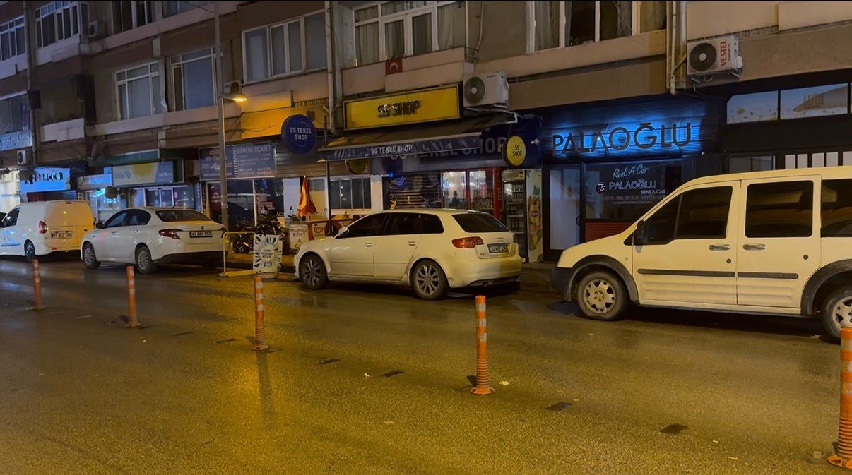 Kocaeli’de bıçaklanan şahıs dükkana sığındı
