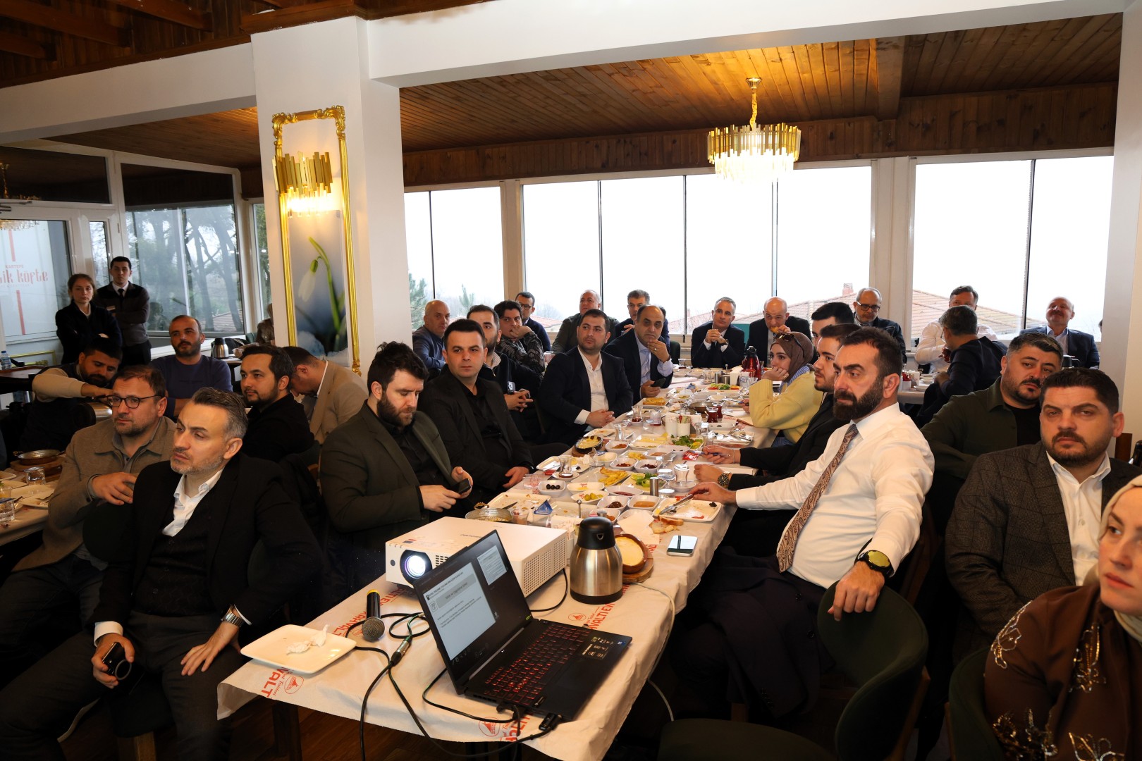 Kentsel dönüşüm ve imar konuları masaya yatırıldı