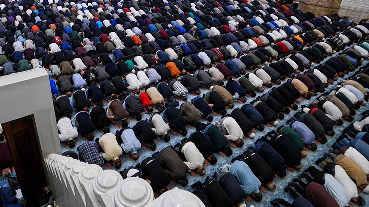 Kocaeli’de bayram heyecanı: İşte 2026 Ramazan Bayramı namaz vakti!