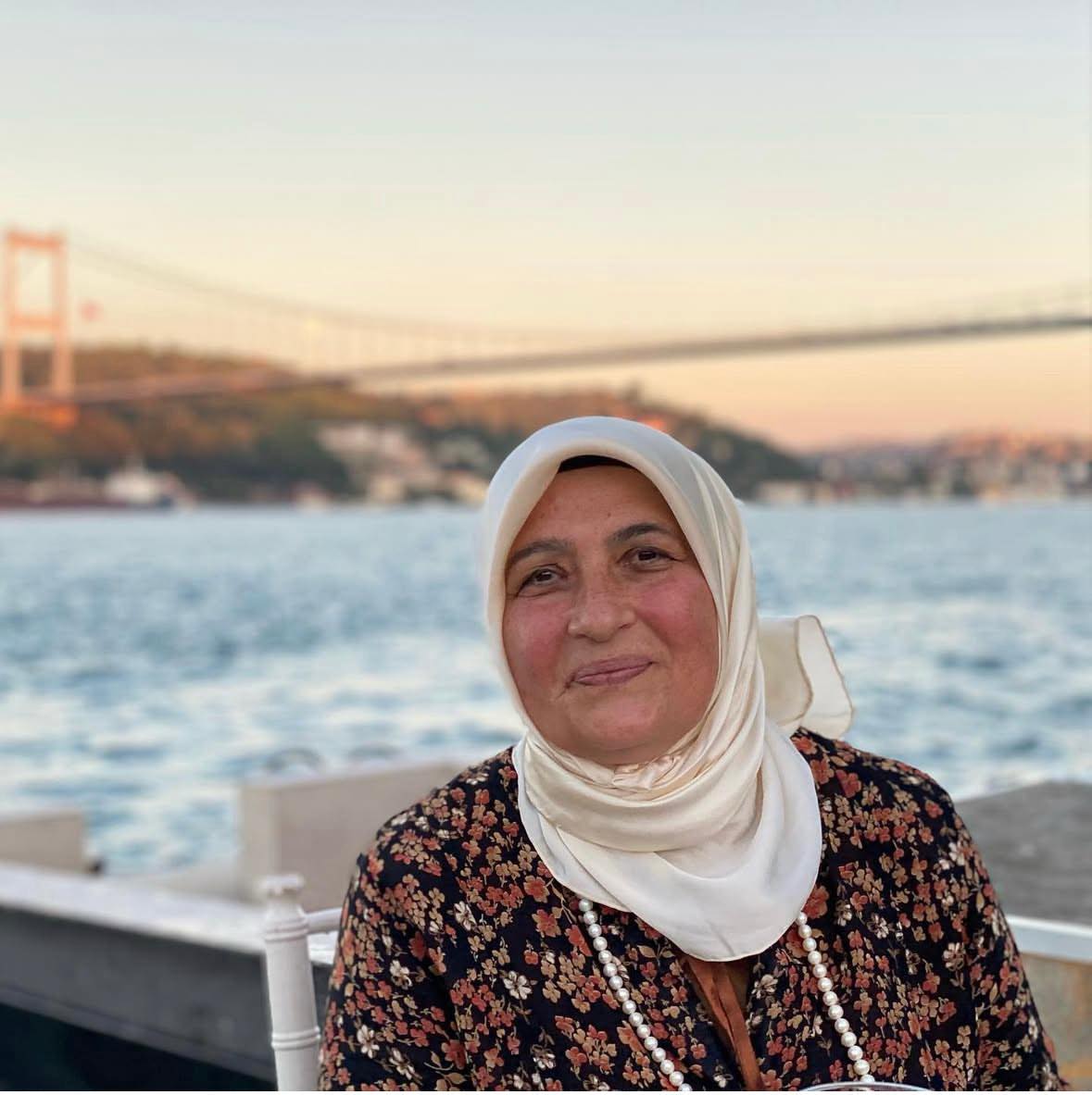 İZMİT EŞRAFINDAN ZEYNEP POSTALCIOĞLU VEFAT ETTİ