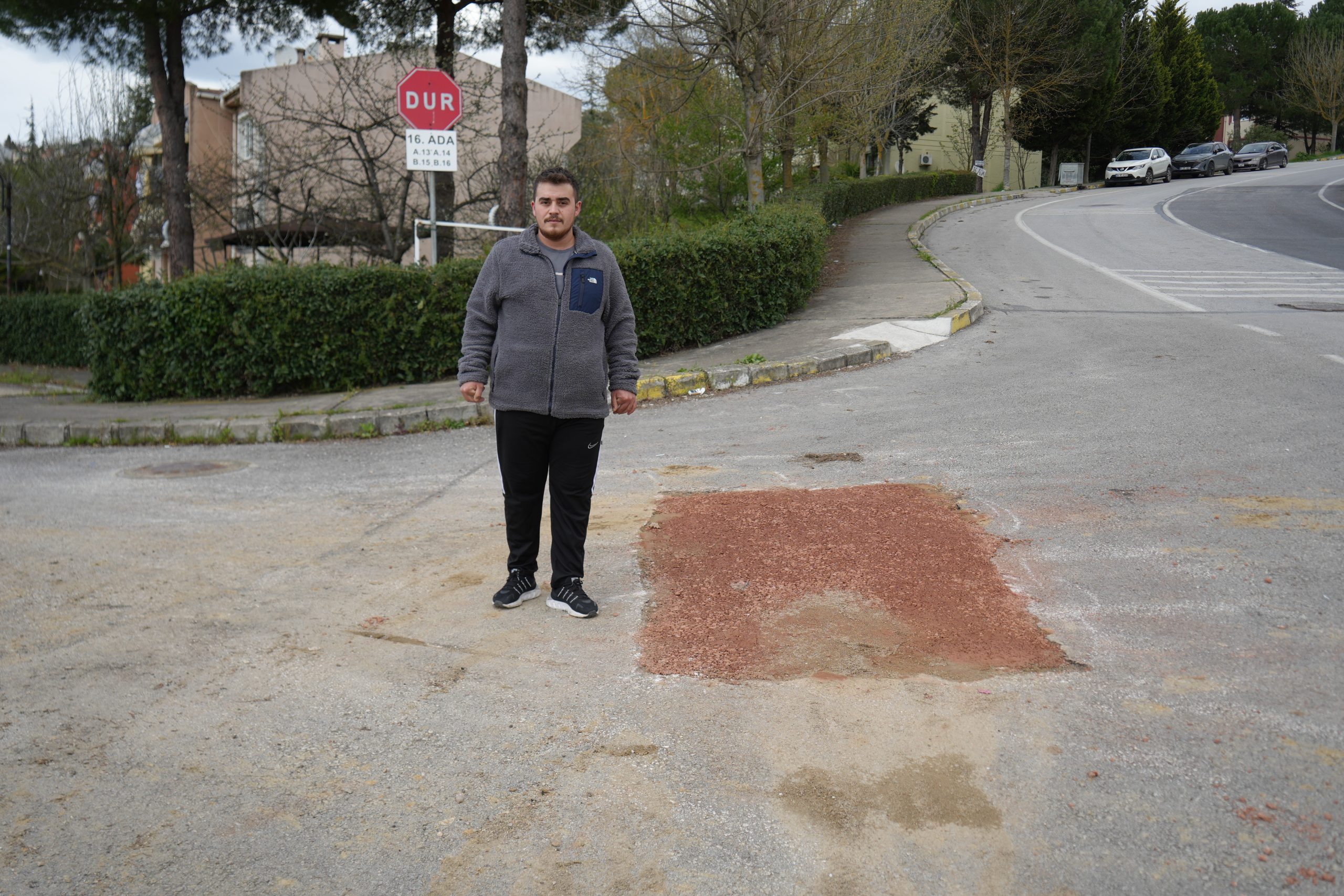 SEDAŞ’ın kazdığı çukura belediye aracı düştü