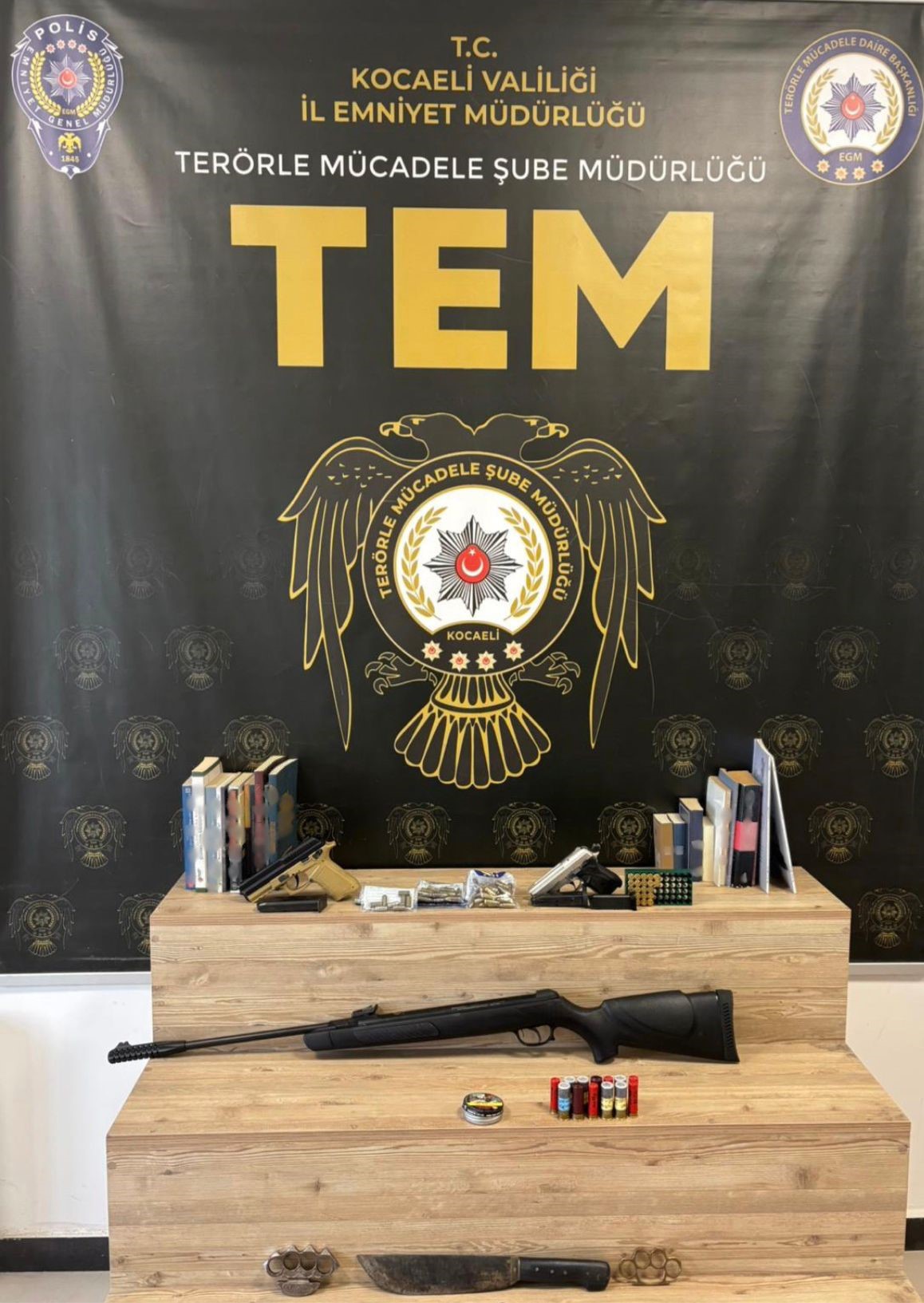 Kocaeli’de, İstanbul’daki silahlı saldırının failleriyle irtibatlı 32 şüpheli yakalandı