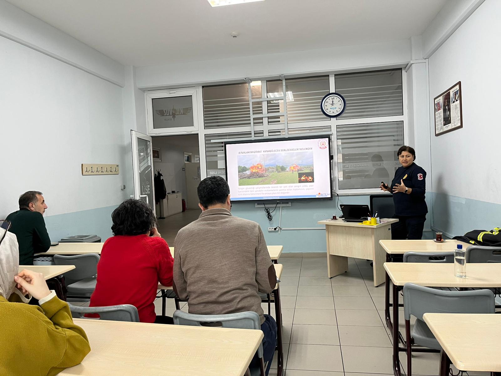 Bilgievleri personeli yangına karşı bilinçlendirildi