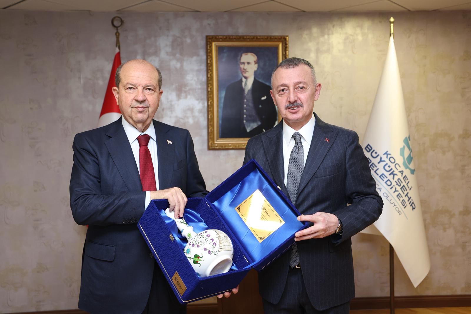 Ersin Tatar, Başkan Büyükakın’a konuk oldu